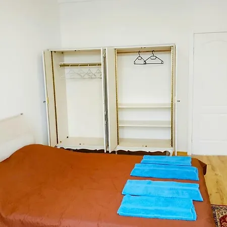City Center Rent With Free Parking N47